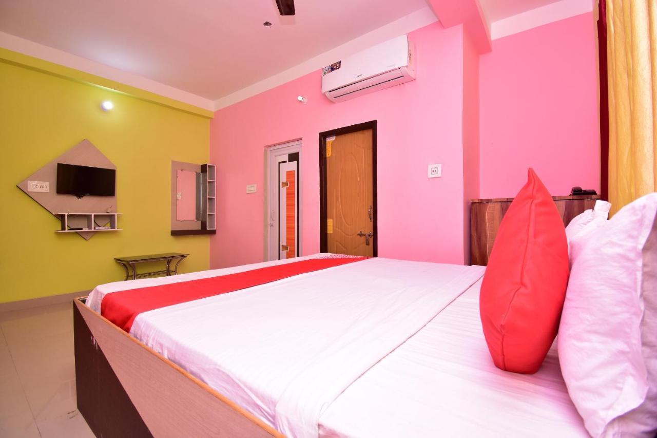 Oyo 16609 Trinayani Guest House Тарапит Экстерьер фото