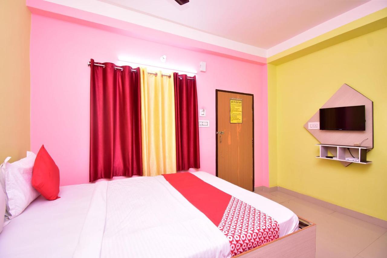 Oyo 16609 Trinayani Guest House Тарапит Экстерьер фото