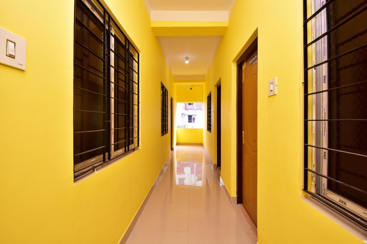 Oyo 16609 Trinayani Guest House Тарапит Экстерьер фото